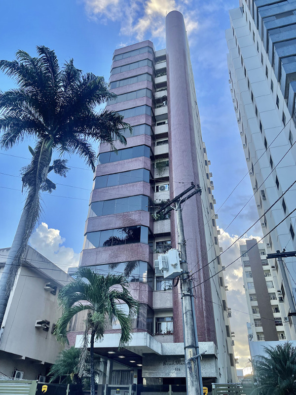 Edifício Mariane
 4 suítes
 3.500 m²
 Setor Bueno - Goiânia - GO